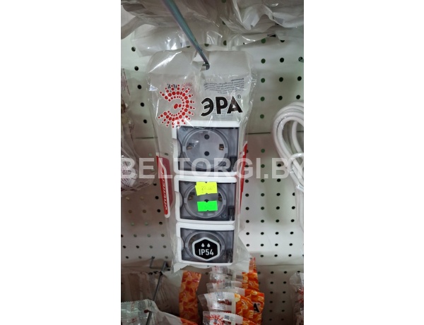 11-2405-01 ЭРА Розетка 3х2P+E IP54, 16A-250В, ОУ, Эра Эксперт, белый (5/50/900) /Россия/ инв 5055945551631