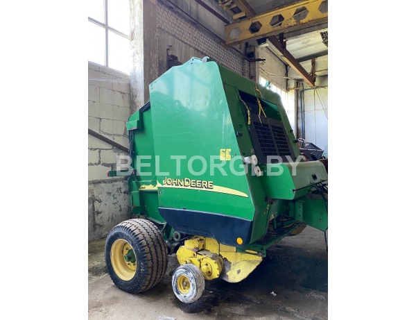 Рулонный пресс-подборщик JOHN DEERE 582, 2004 г.в. №инв. 1699
