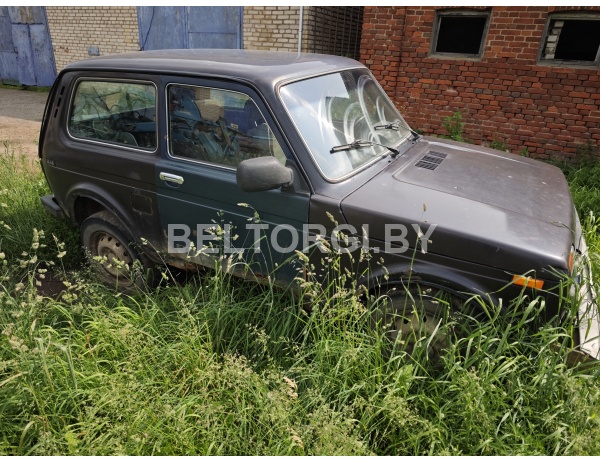 Автомобиль ВАЗ-21214, г.в. 2010, з.н. XTA212140A1968186, темно-коричневый, легковой джип