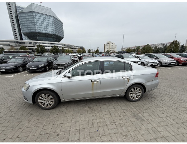 Автомобиль VOLKSWAGEN PASSAT, 2014 г.в.