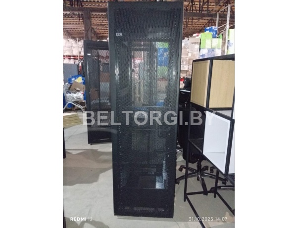 TS IT Шкаф серверный, напольный 600х2000х600 42U, вентилируемые двери