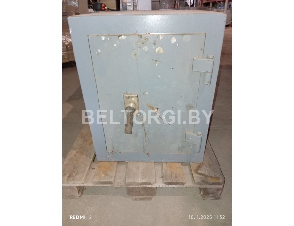 Сейф банковский (510*550*680)/1