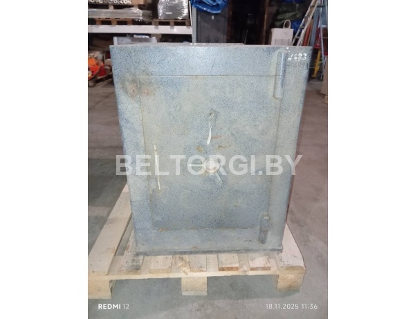 Сейф банковский (450*550*710)/1