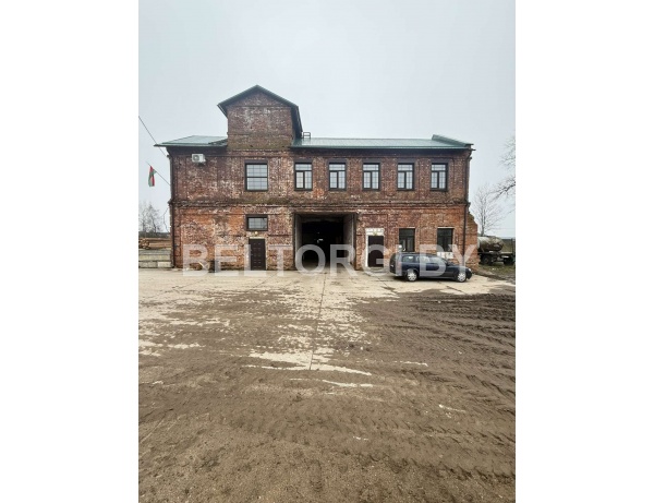 Производственная база по адресу Минская обл., Борисовский р-н, Веселовский с/с, д. Веселово, ул. Центральная 11, общая площадь – 2082,9 кв.м., общая площадь земельных участков – 5.1298 га