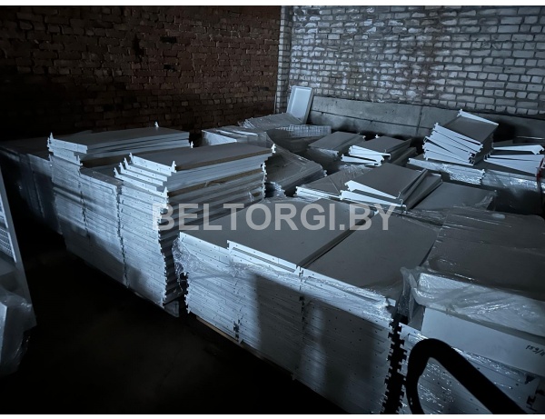 Имущество ООО «Дипсвет» - (стеллажи) торговое оборудование в комплекте