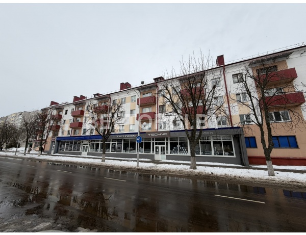 Помещение магазина общей площадью – 883,3м2 по адресу: Могилевская обл., г. Бобруйск, ул. Октябрьская, 136-103