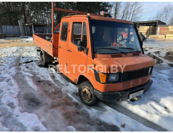 Грузовой бортовой автомобиль MERCEDES-BENZ 410D, 1993г.в. инв. № 50401