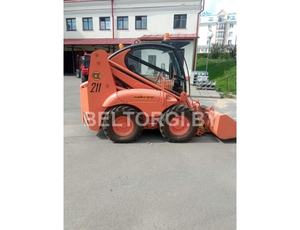 Погрузчик АМКОДОР 211, 2012 г.в., № Y21100000120602