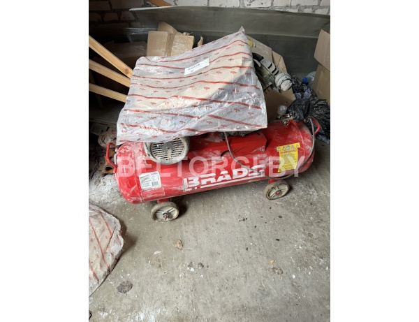 Воздушный компрессор BRADO IBL3100A, инв. № 101854