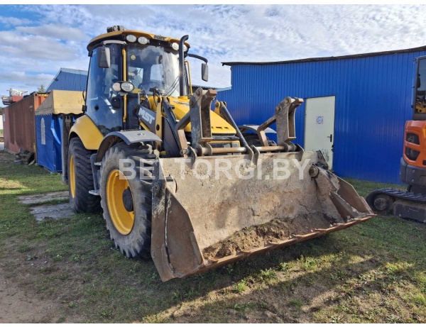Экскаватор-погрузчик колесный MST M644S, M644SC2202393